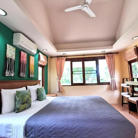 Phalarn Inn Resort Mae Nam Exterior photo