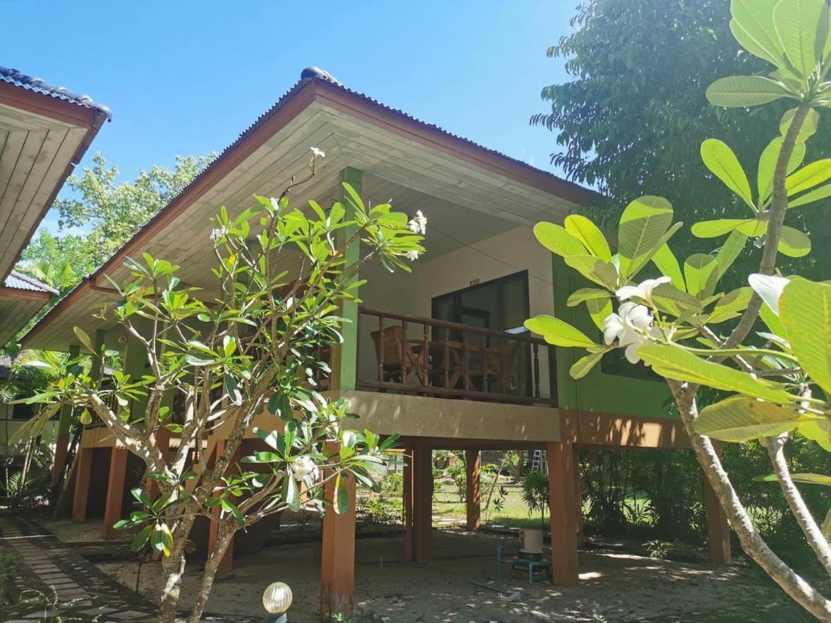 帕兰酒店度假村 2* 湄南海滩